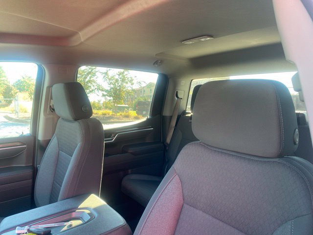 Used 2025 Chevrolet Silverado 1500 LT AWD/4WD image 9