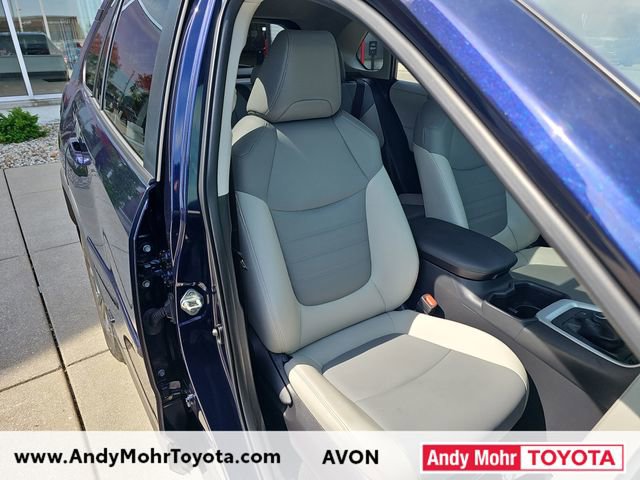 Used 2023 Toyota RAV4 XLE Premium AWD/4WD image 37