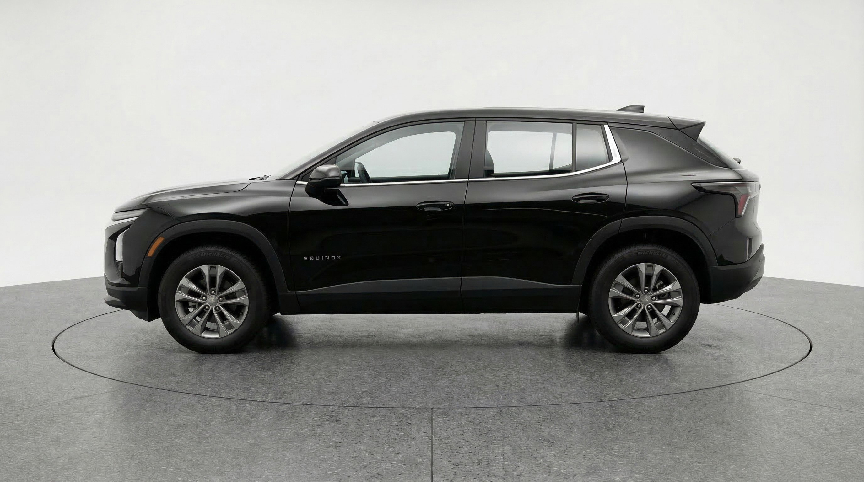 Used 2025 Chevrolet Equinox LT AWD/4WD image 5