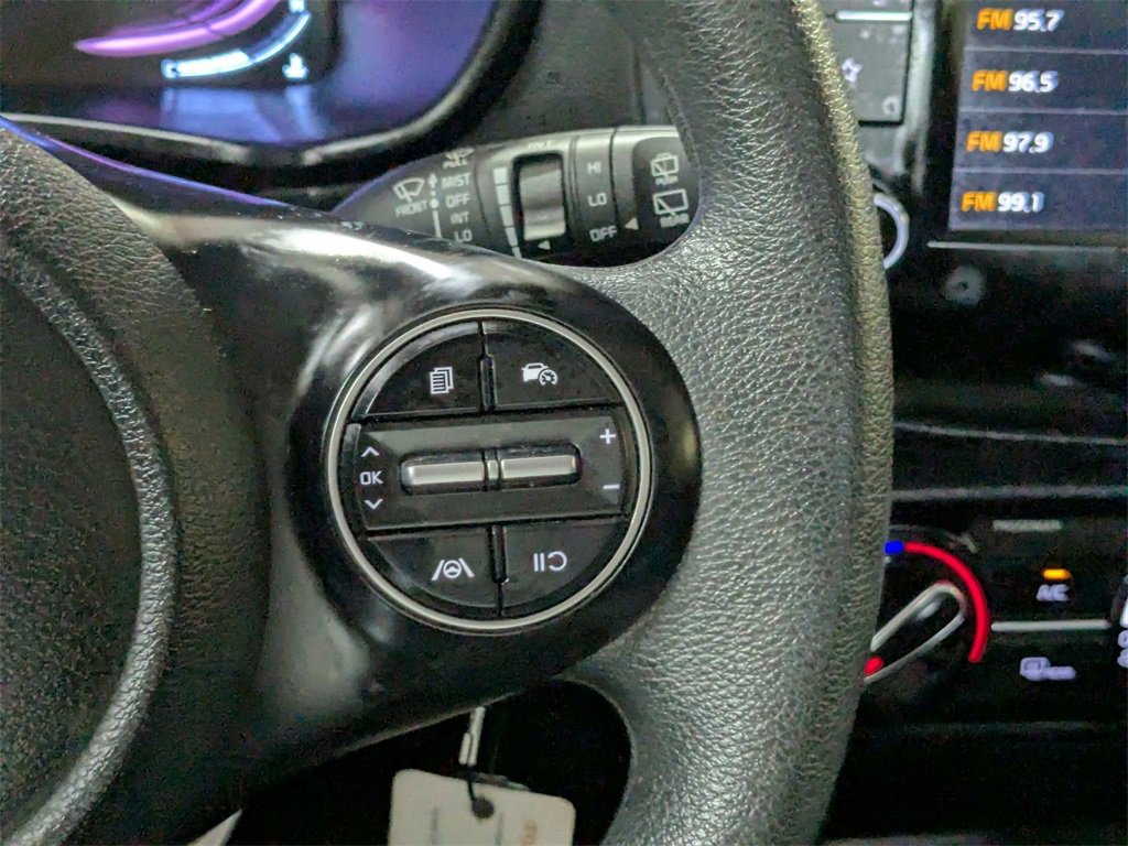 Used 2024 Kia Soul LX w/ Option Group 015 image 17