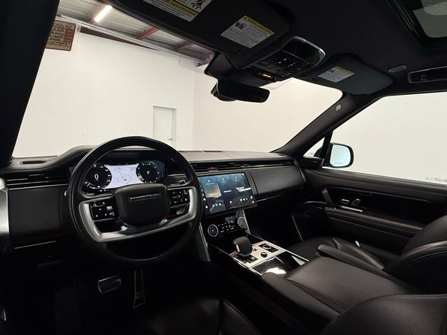 Used 2023 Land Rover Range Rover SE image 25