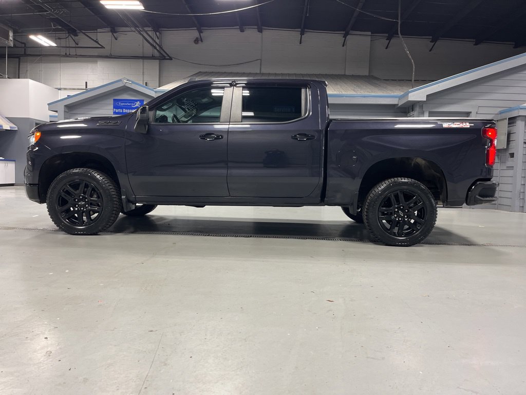 Used 2022 Chevrolet Silverado 1500 LT Trail Boss w/ Protection Package AWD/4WD image 3