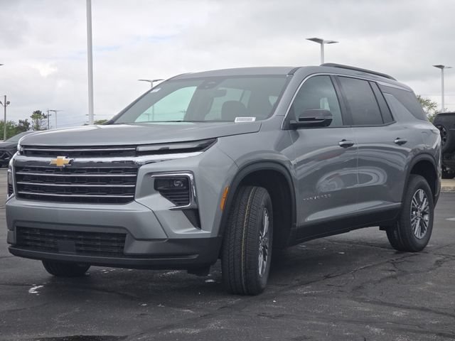 New 2026 Chevrolet Traverse LT w/ Driver Confidence Package AWD/4WD image 19