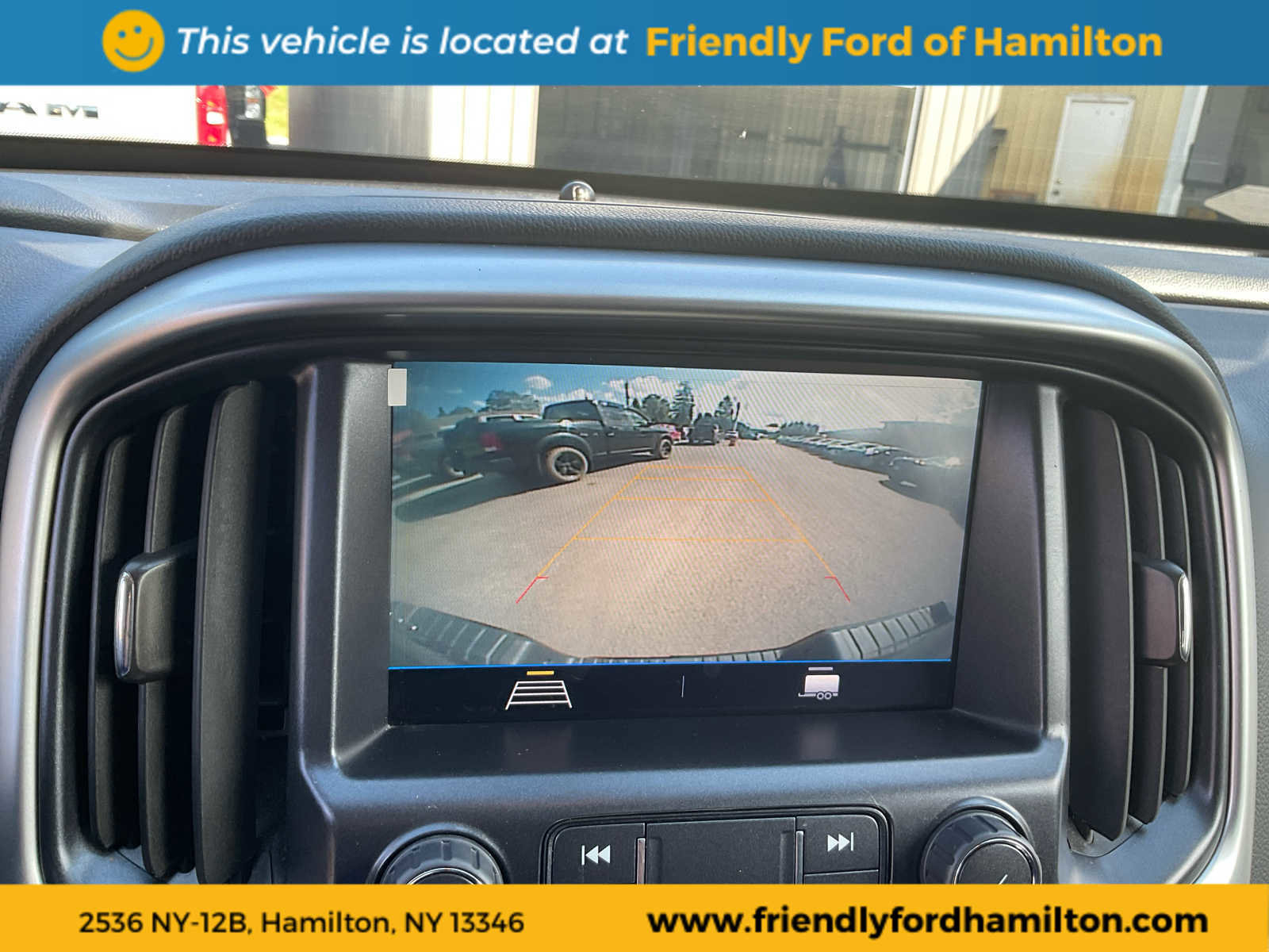 Used 2022 Chevrolet Colorado LT w/ Luxury Package image 16