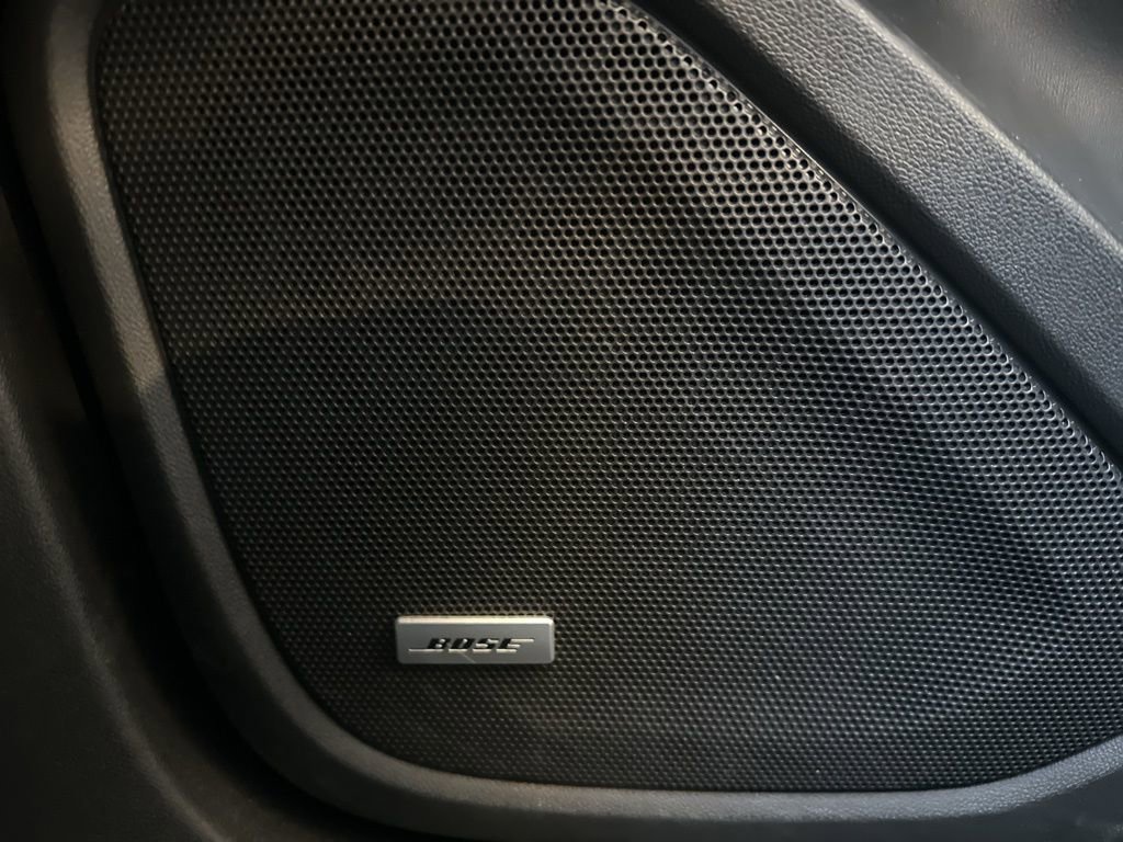 Used 2022 GMC Terrain SLT w/ Infotainment Package II image 17