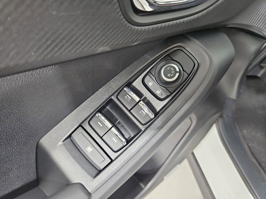 New 2025 Subaru Crosstrek 2.5i Limited image 11