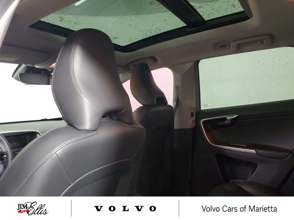 Used 2017 Volvo XC60 T5 Inscription FWD image 13