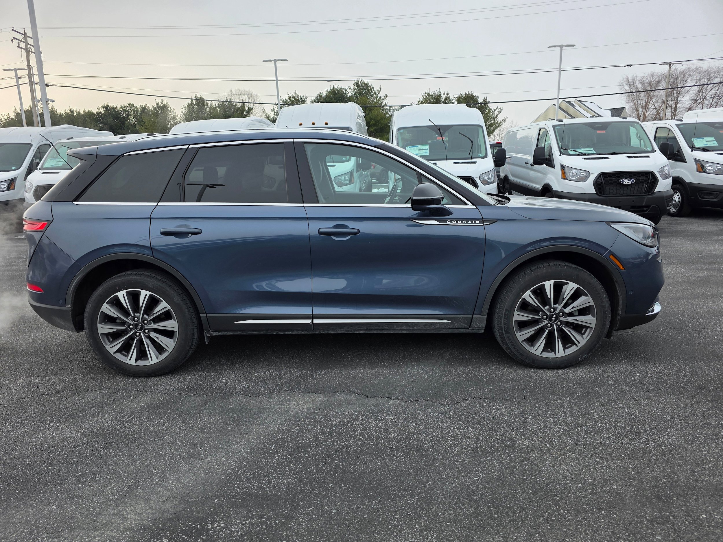 Used 2022 Lincoln Corsair Reserve w/ Equipment Group 201A image 4