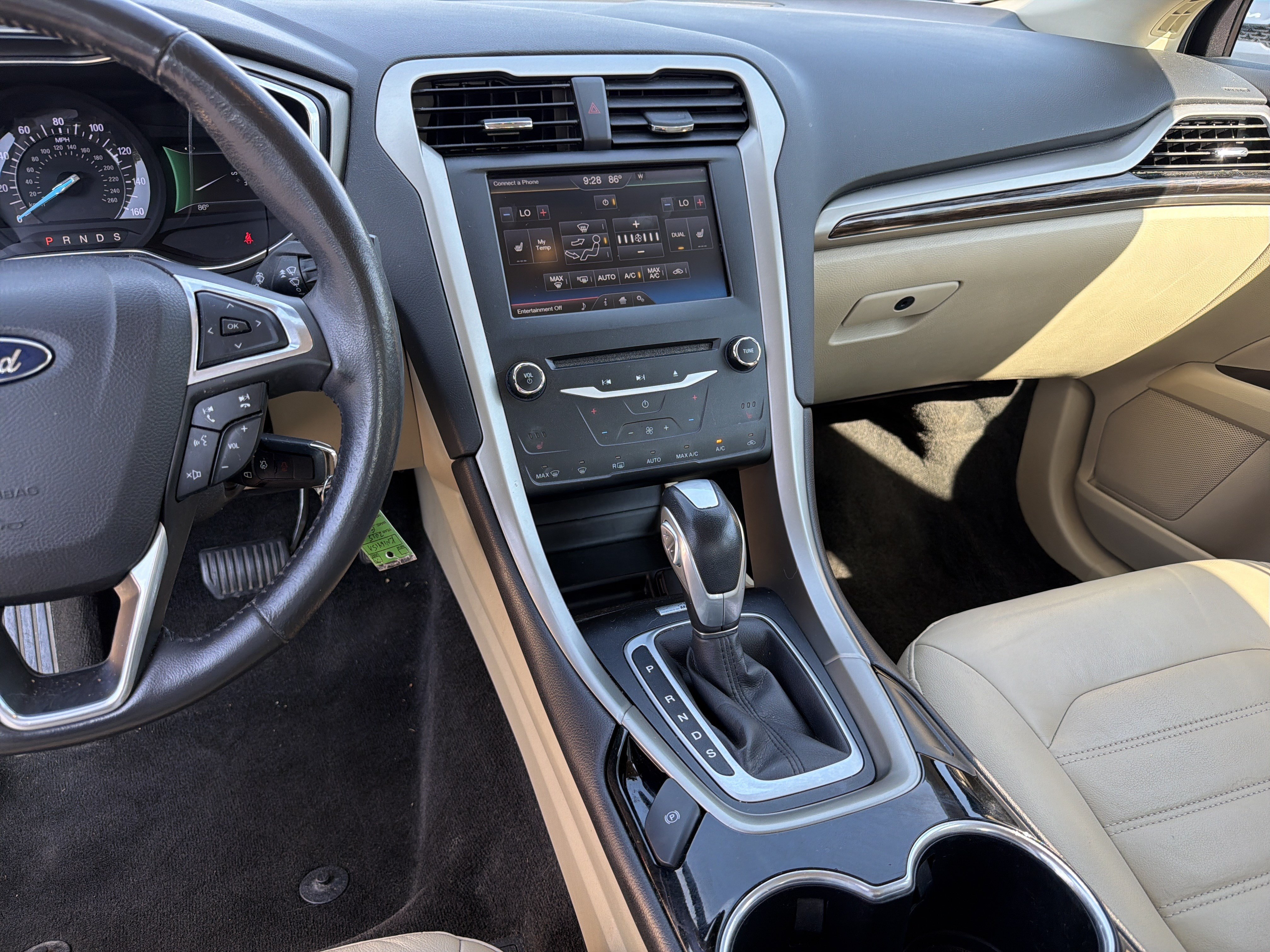 Used 2015 Ford Fusion SE w/ Equipment Group 202A FWD image 26