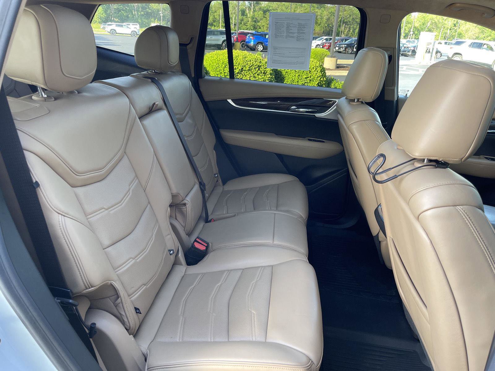 Used 2020 Cadillac XT6 Sport w/ Platinum Package AWD/4WD image 43