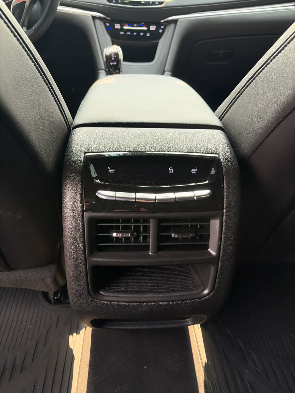 Certified 2024 Cadillac XT5 Sportv AWD/4WD image 10