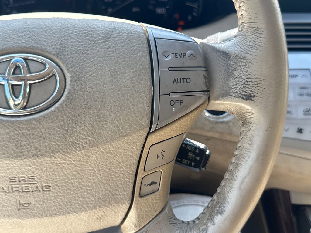 Used 2009 Toyota Avalon Limited FWD image 27