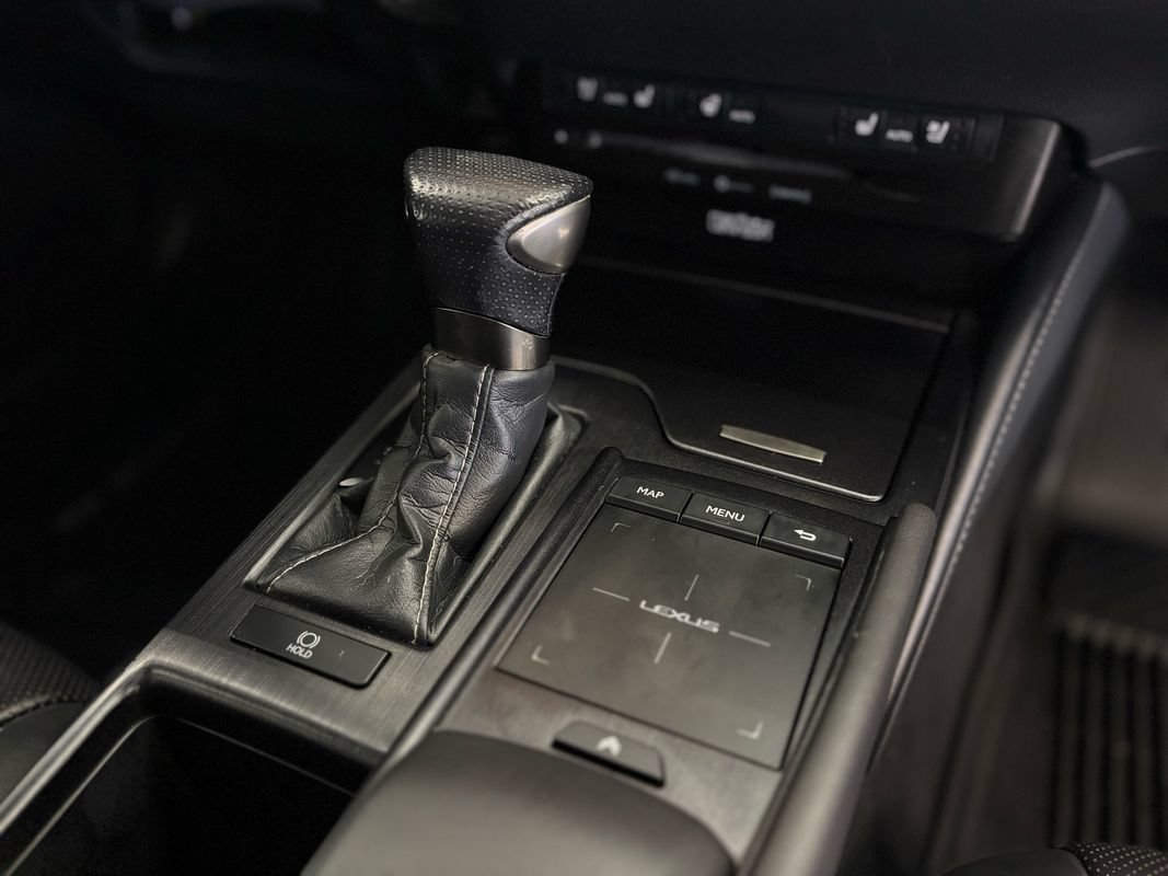 Used 2020 Lexus ES 350 F Sport w/ Accessory Package FWD image 29
