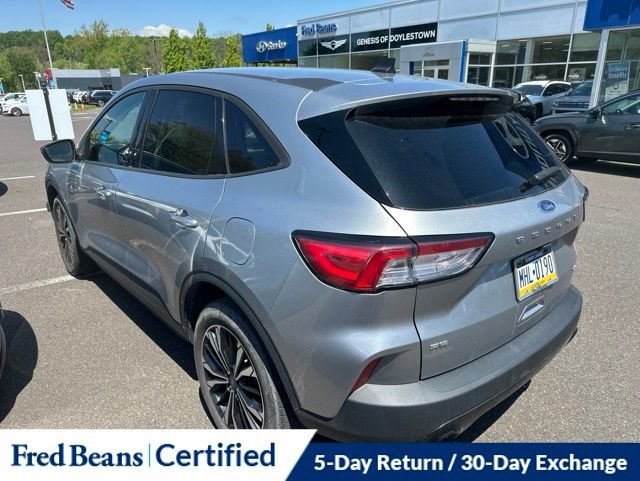 Used 2022 Ford Escape SE w/ SE Sport Appearance Package AWD/4WD image 6