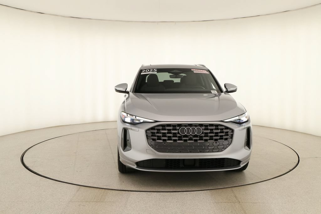 Certified 2025 Audi Q5 Prestige AWD/4WD image 11