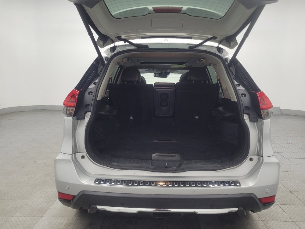 Used 2019 Nissan Rogue SL w/ Premium Package FWD image 29