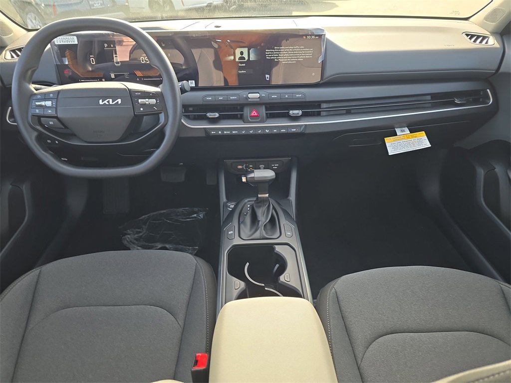 New 2025 Kia K4 LXS image 14