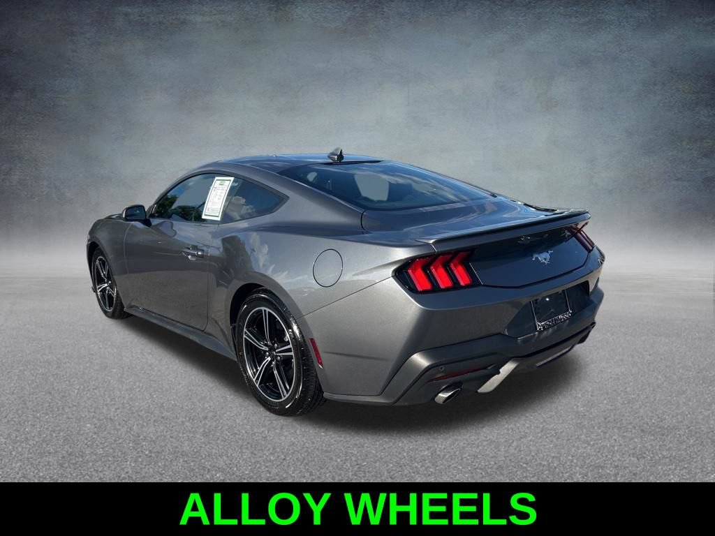 Used 2025 Ford Mustang Premium RWD image 7