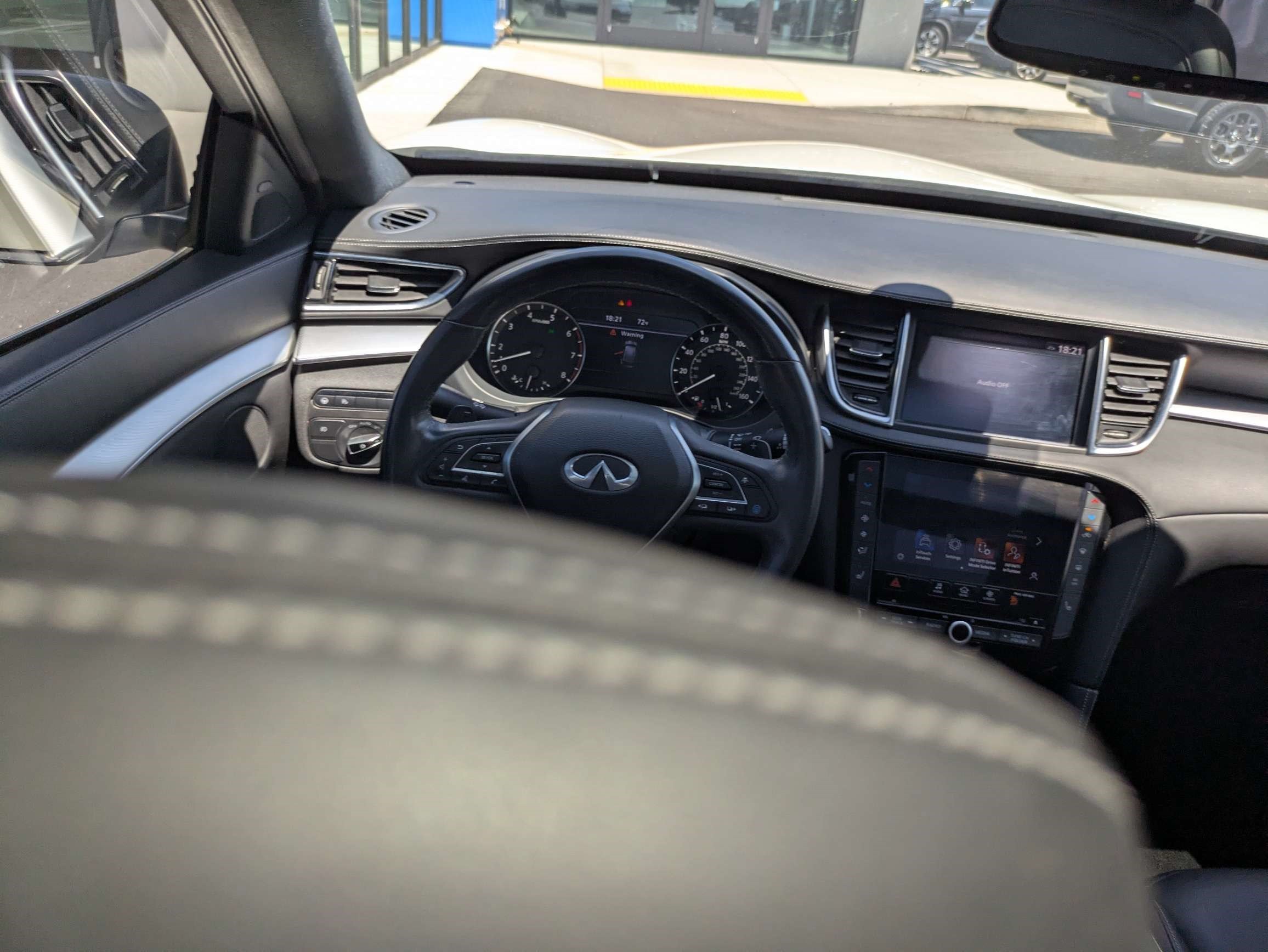 Used 2021 INFINITI QX50 Luxe w/ Appearance Package FWD image 23