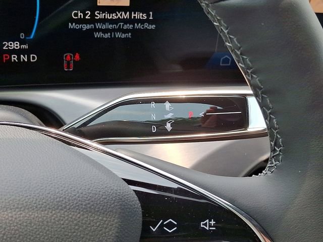 New 2026 Cadillac Vistiq Sport w/ LPO, Floor Liner Package image 9