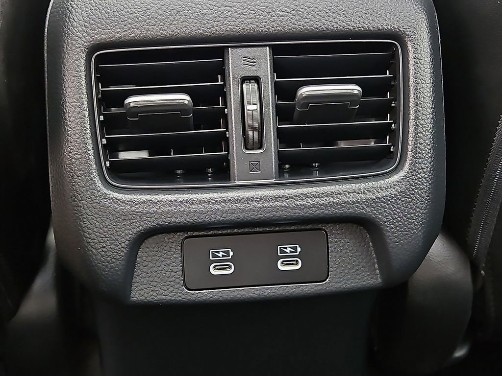 Used 2025 Acura ADX A-Spec image 14