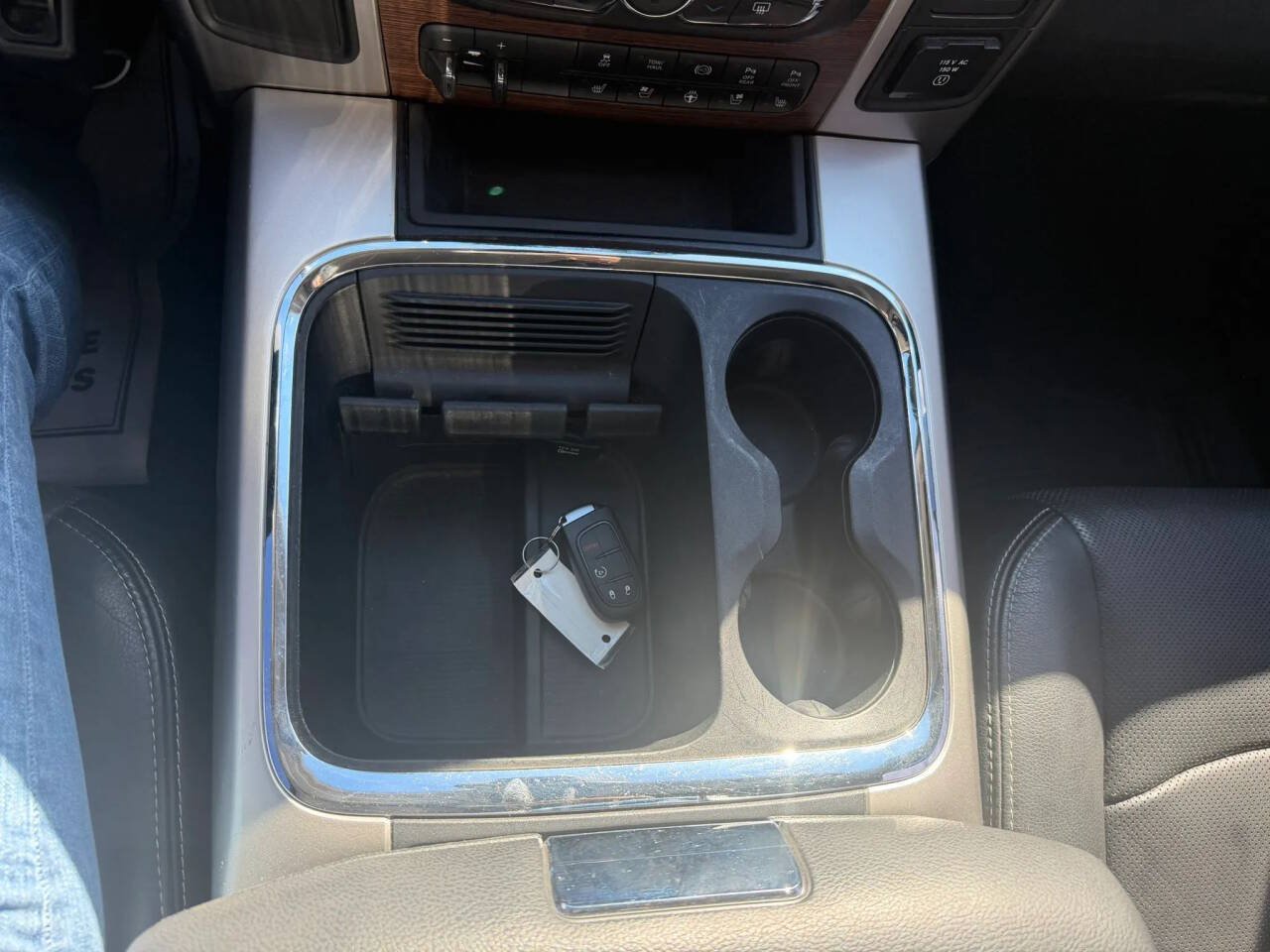 Used 2016 RAM 2500 Laramie AWD/4WD image 41