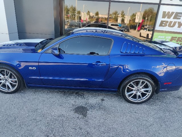 Used 2013 Ford Mustang GT Premium w/ Electronics Pkg RWD image 9