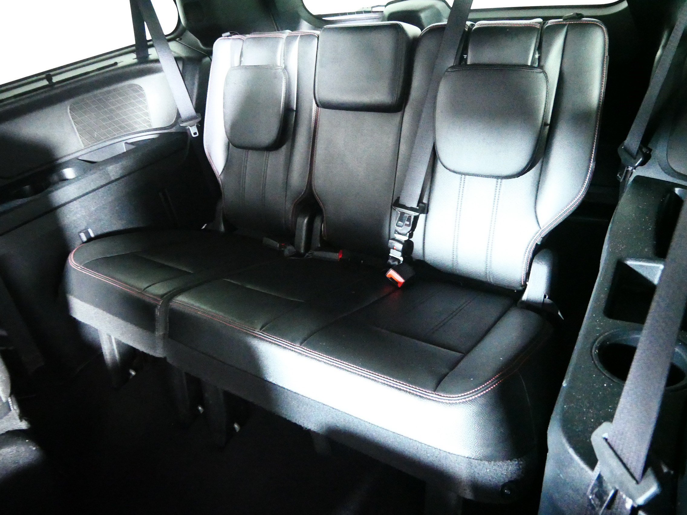 Used 2016 Dodge Grand Caravan R/T w/ Driver Convenience Group FWD image 33