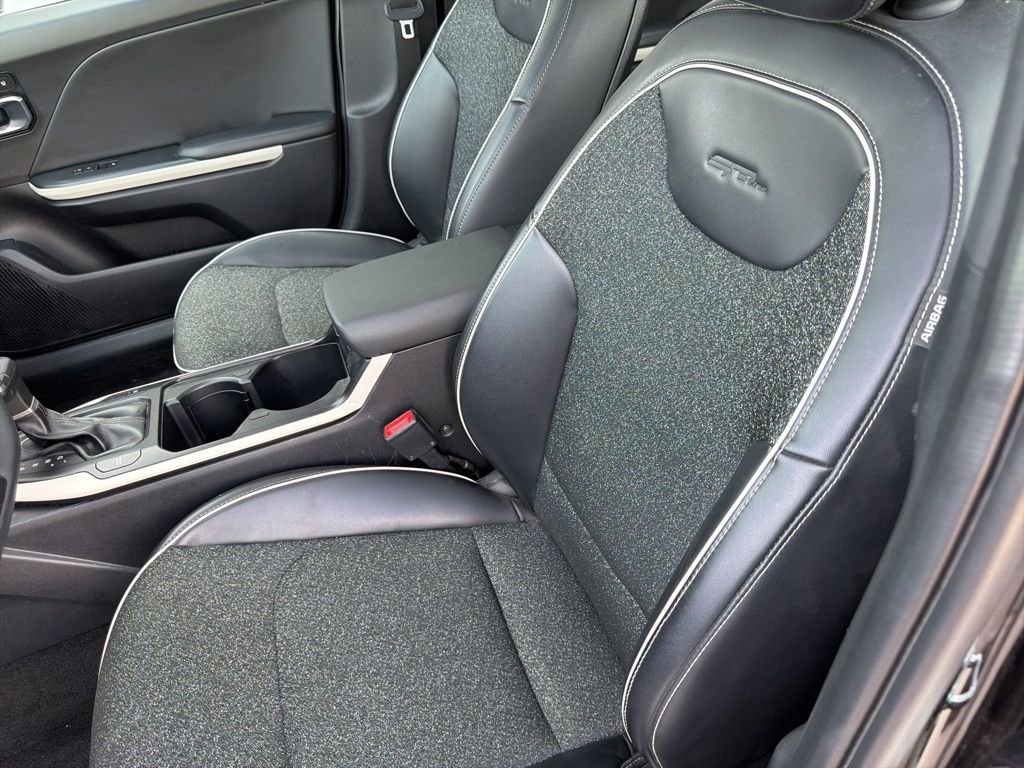 Used 2025 Kia K4 GT-Line w/ GT-Line Sunroof Package FWD image 8