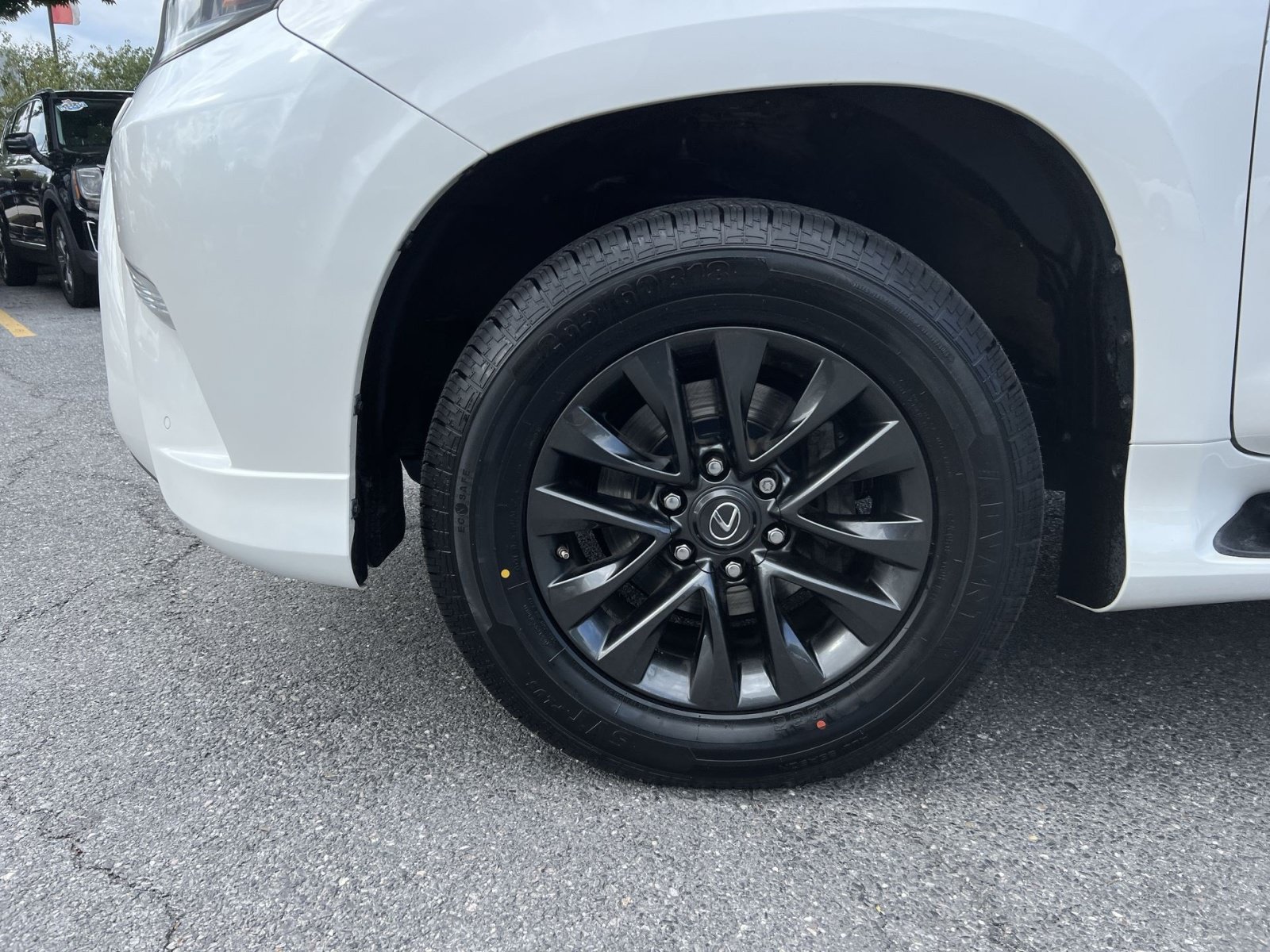 Used 2023 Lexus GX 460 Premium w/ Premium Package AWD/4WD image 12