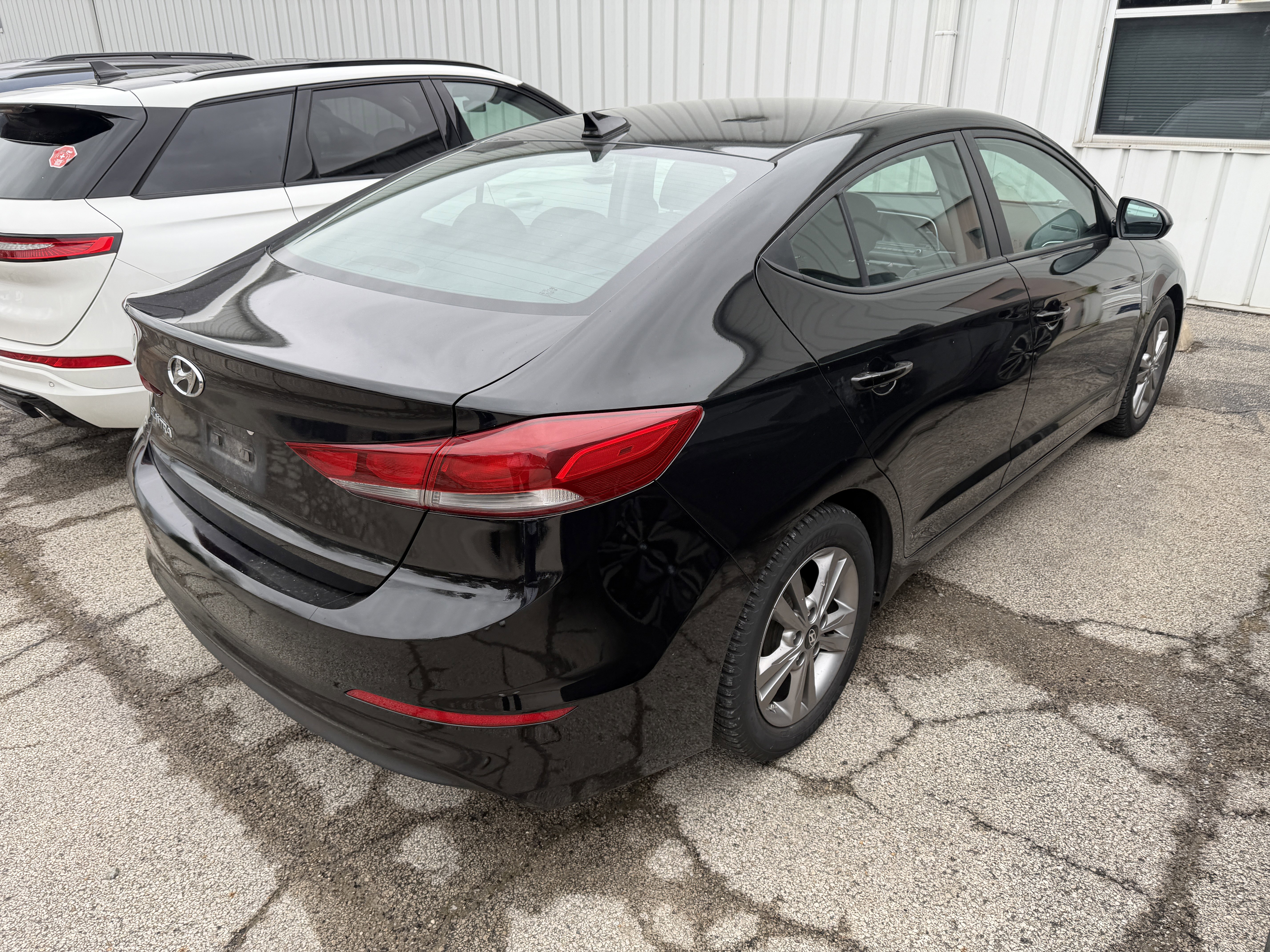Used 2017 Hyundai Elantra Value Edition image 4
