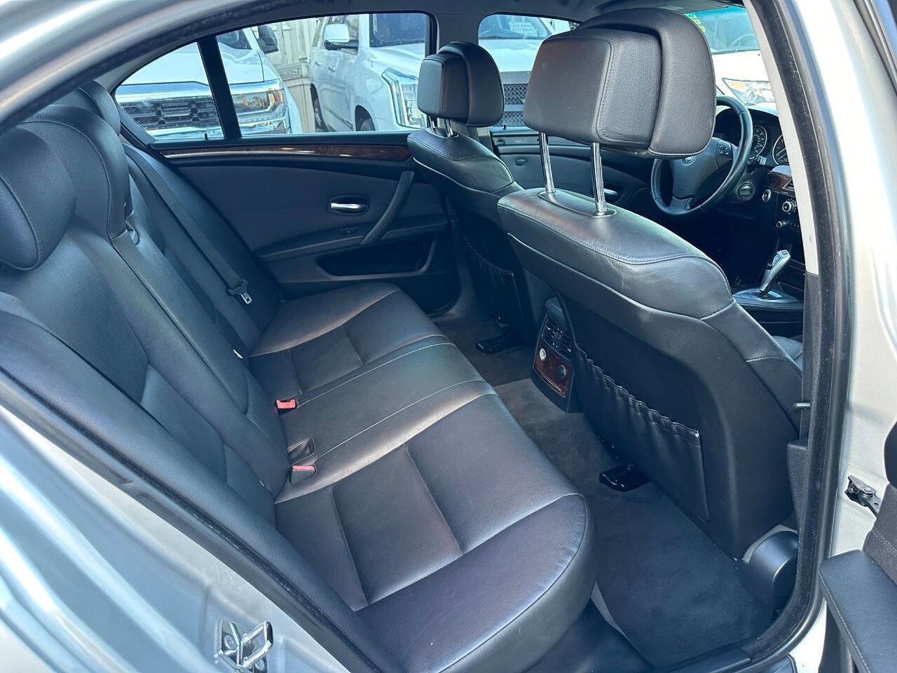 Used 2009 BMW 528i xDrive Sedan image 19