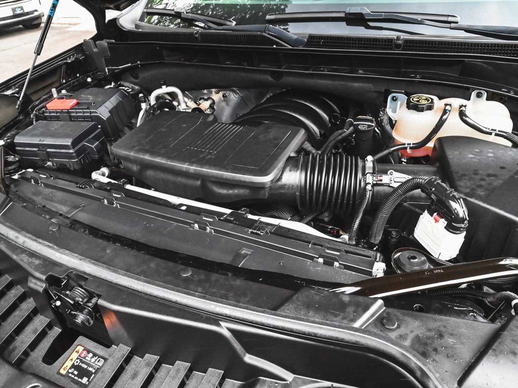 Used 2023 Cadillac Escalade Premium Luxury image 37