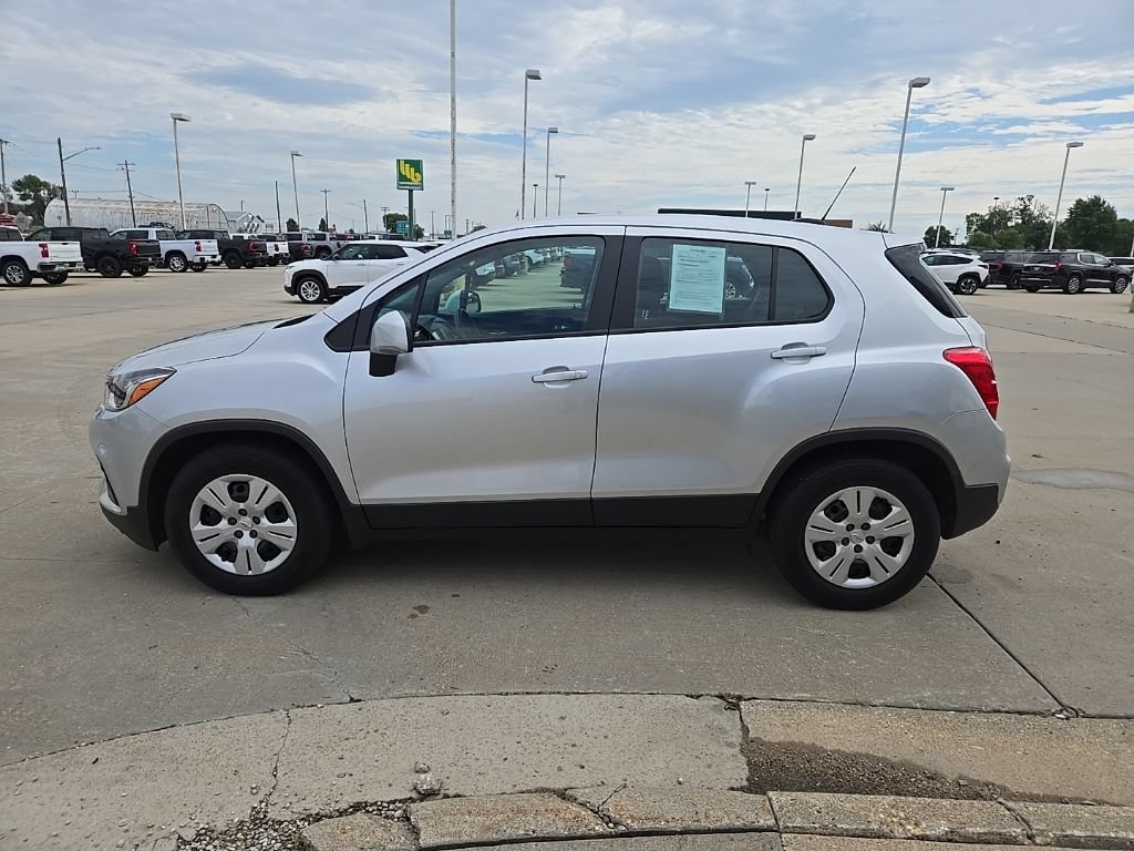 Used 2017 Chevrolet Trax LS FWD image 6