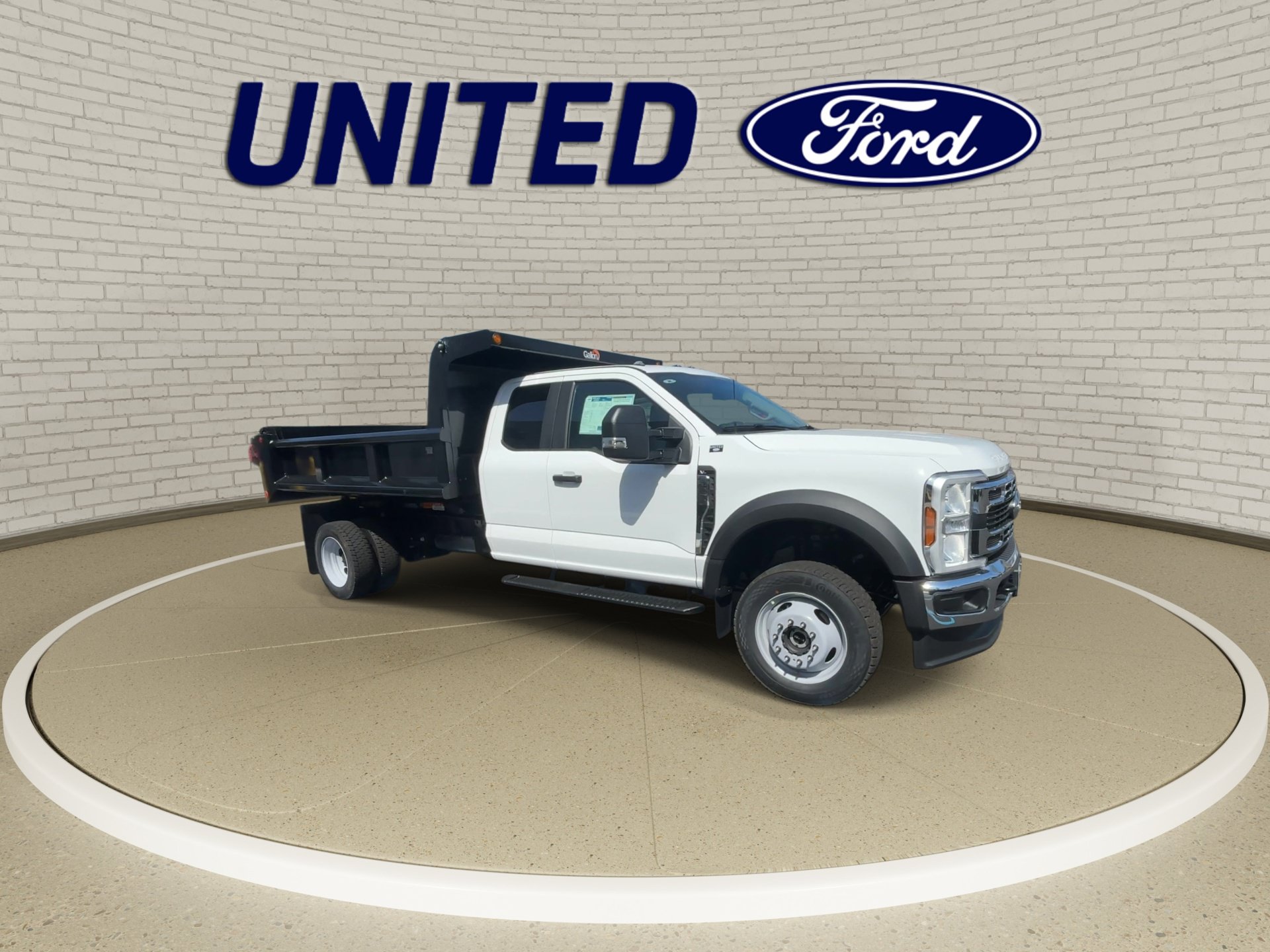 New 2026 Ford F550 4x4 Supercab Super Duty image 3