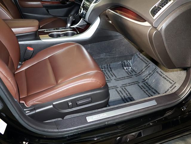Certified 2017 Acura TLX FWD image 33