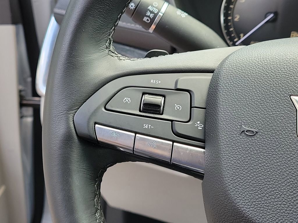 Used 2020 Cadillac XT4 Premium Luxury image 32