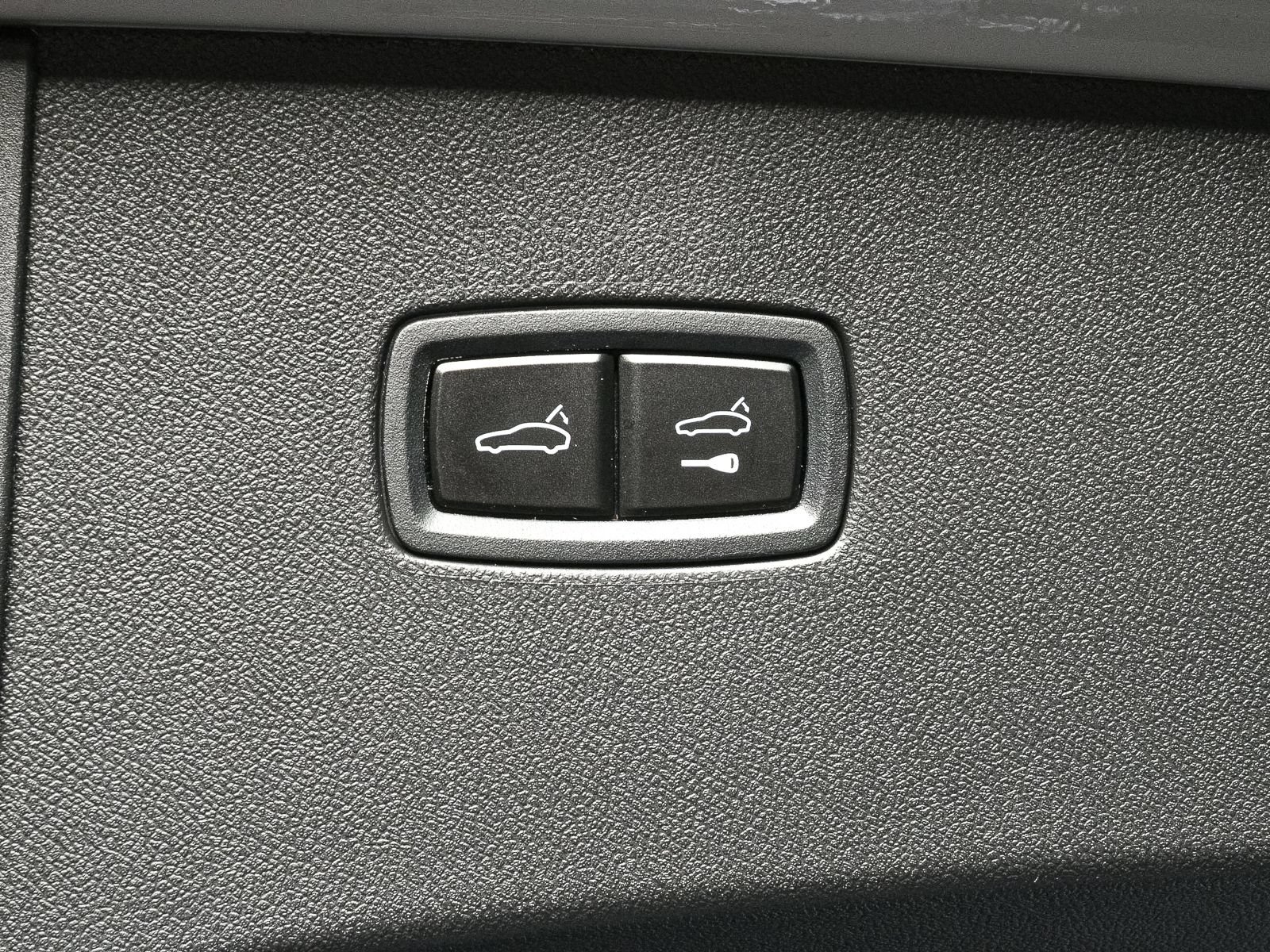 New 2026 Porsche Cayenne Coupe AWD/4WD image 31
