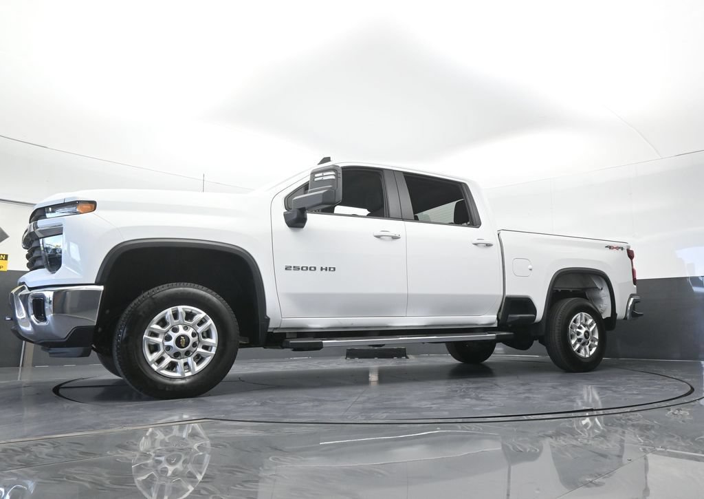 Used 2025 Chevrolet Silverado 2500 LT w/ Convenience Package AWD/4WD image 62