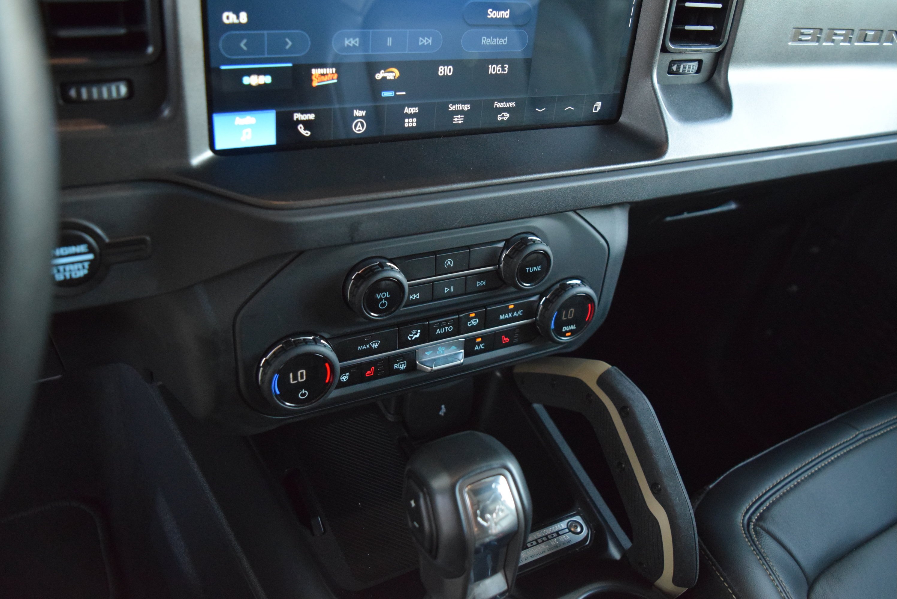 Used 2025 Ford Bronco Badlands AWD/4WD image 13