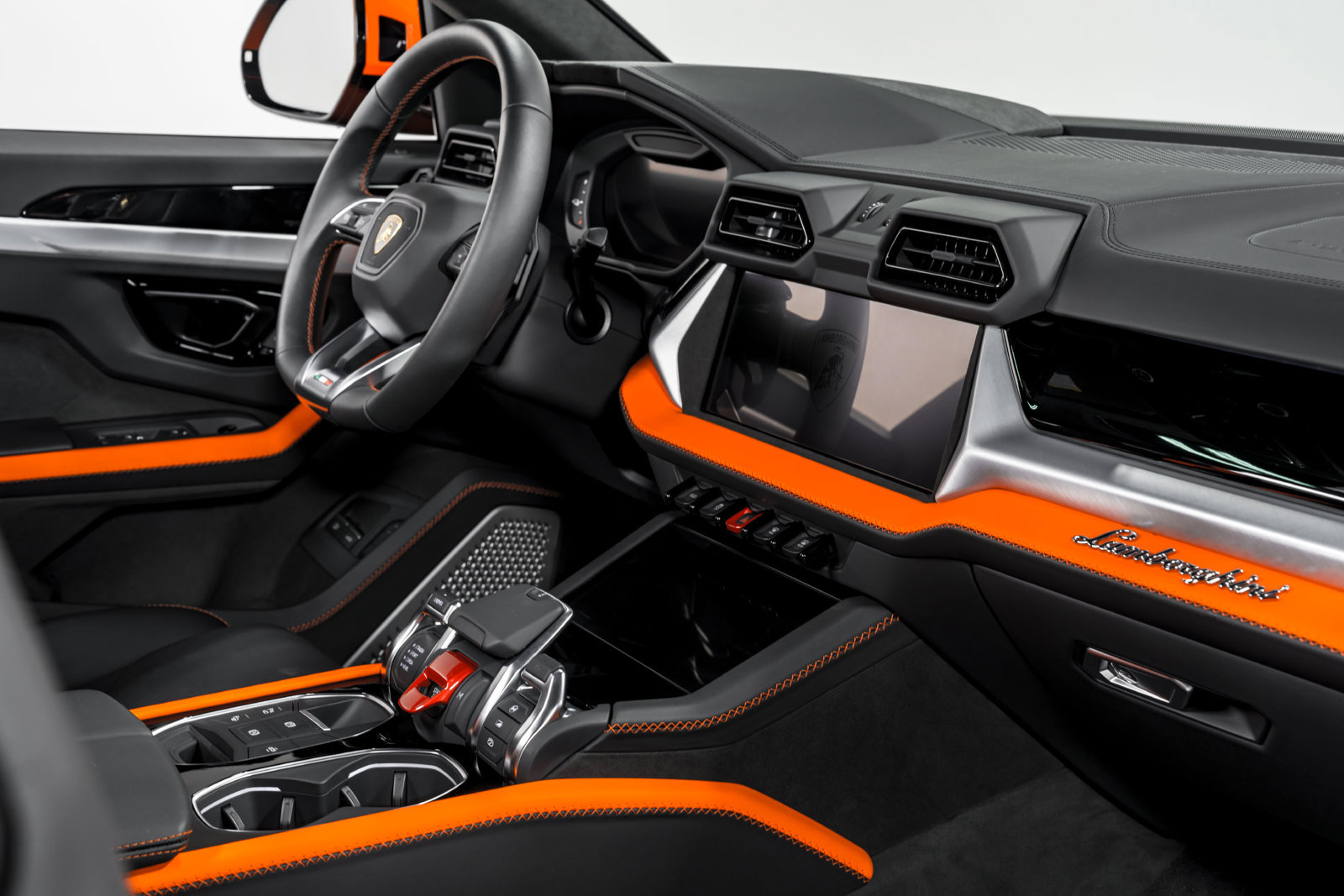 Used 2025 Lamborghini Urus S AWD/4WD image 38