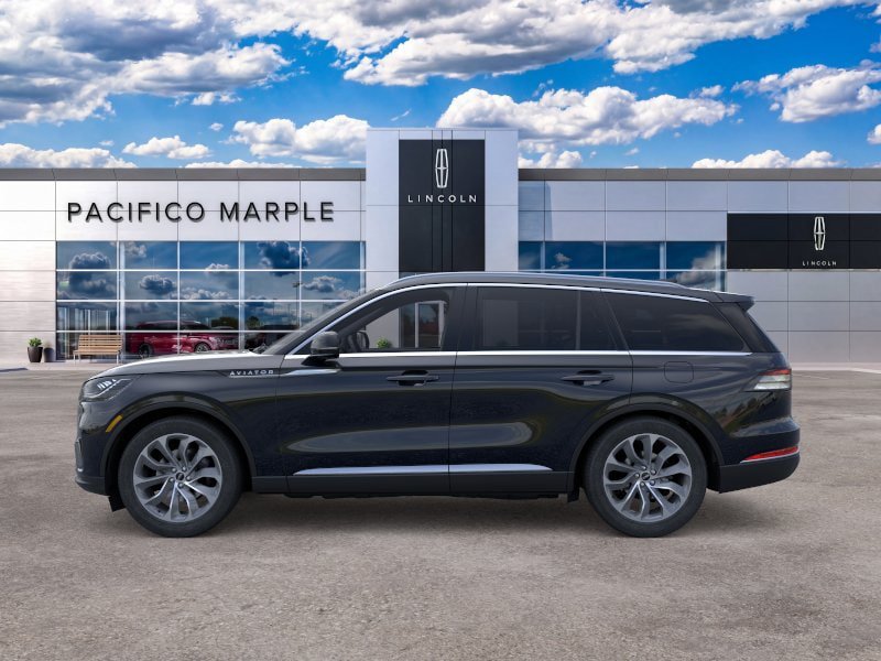 New 2026 Lincoln Aviator AWD image 3