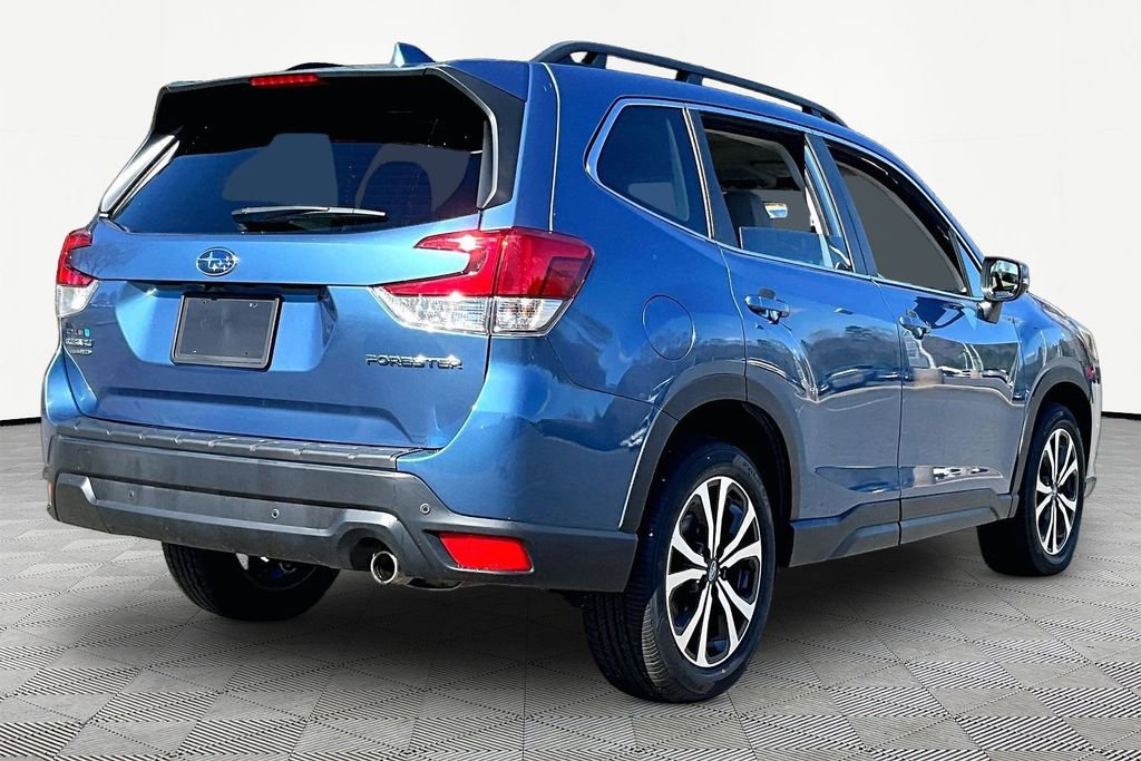 Used 2023 Subaru Forester Limited image 6