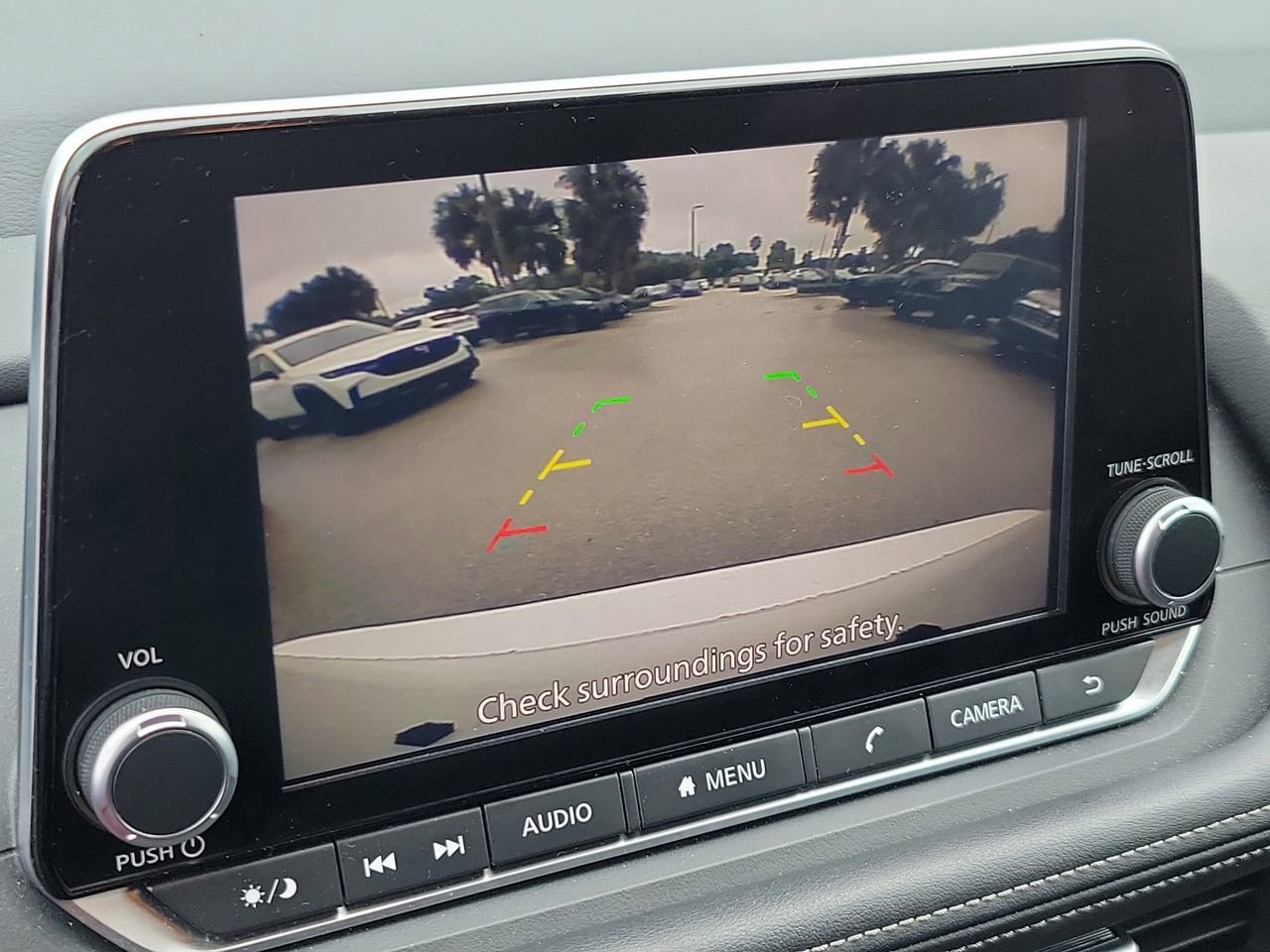 Used 2025 Nissan Rogue SV image 26