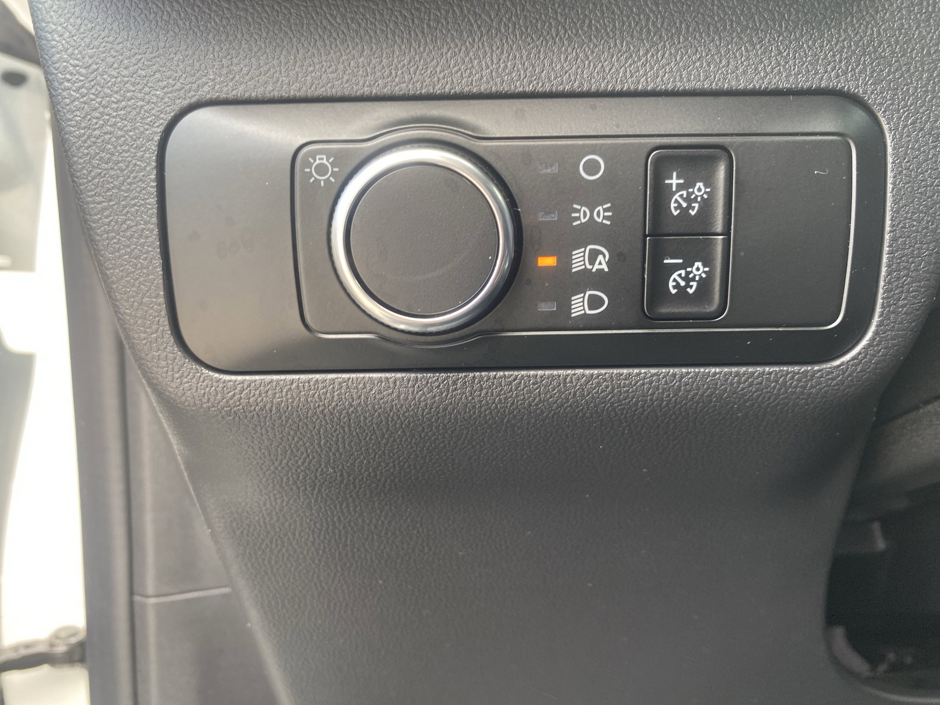 Used 2025 Ford Escape ST-Line w/ Cold Weather Package image 20