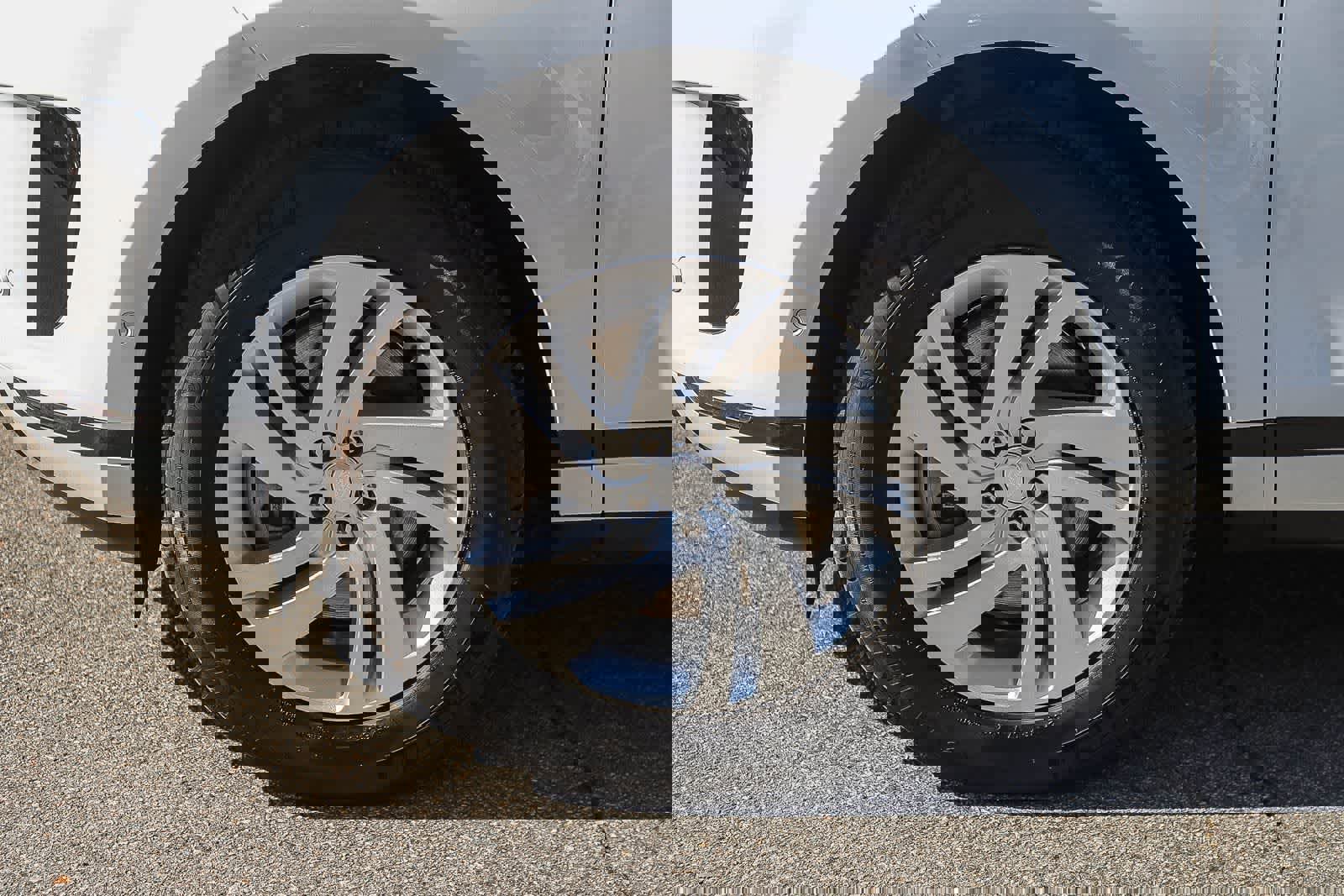 Used 2026 Land Rover Range Rover Evoque S image 10