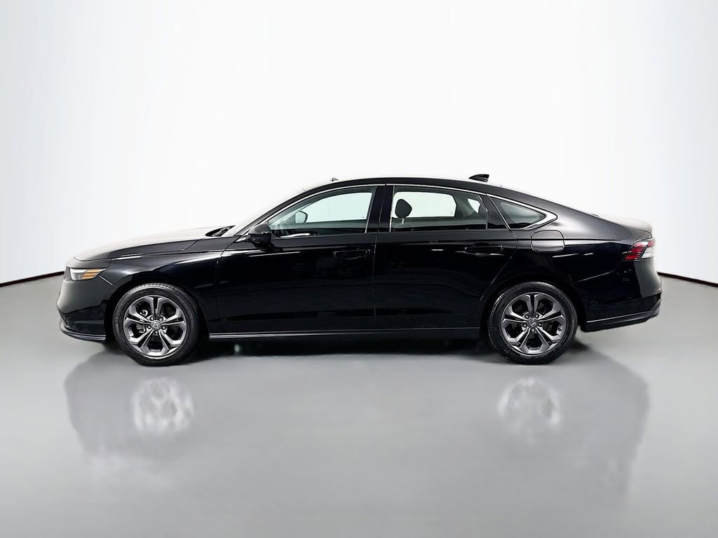 Certified 2023 Honda Accord EX image 4