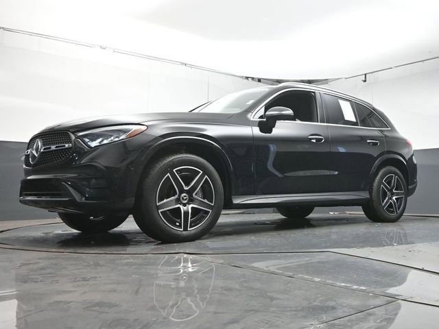 Used 2025 Mercedes-Benz GLC 300 image 36