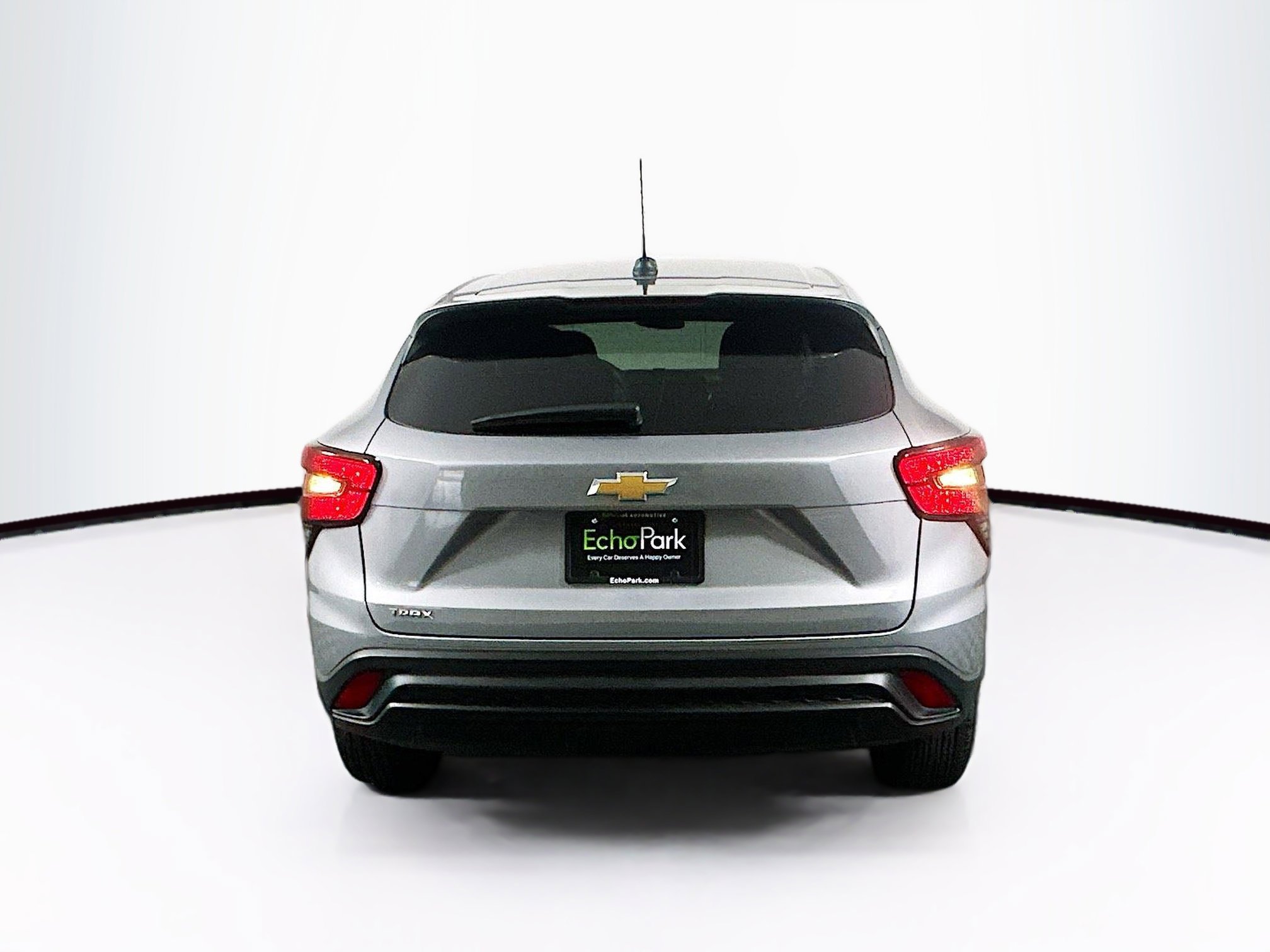 Used 2025 Chevrolet Trax LS FWD image 7