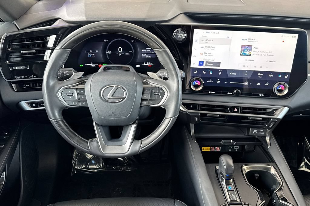Used 2025 Lexus RX 350h w/ Convenience Package AWD/4WD image 17